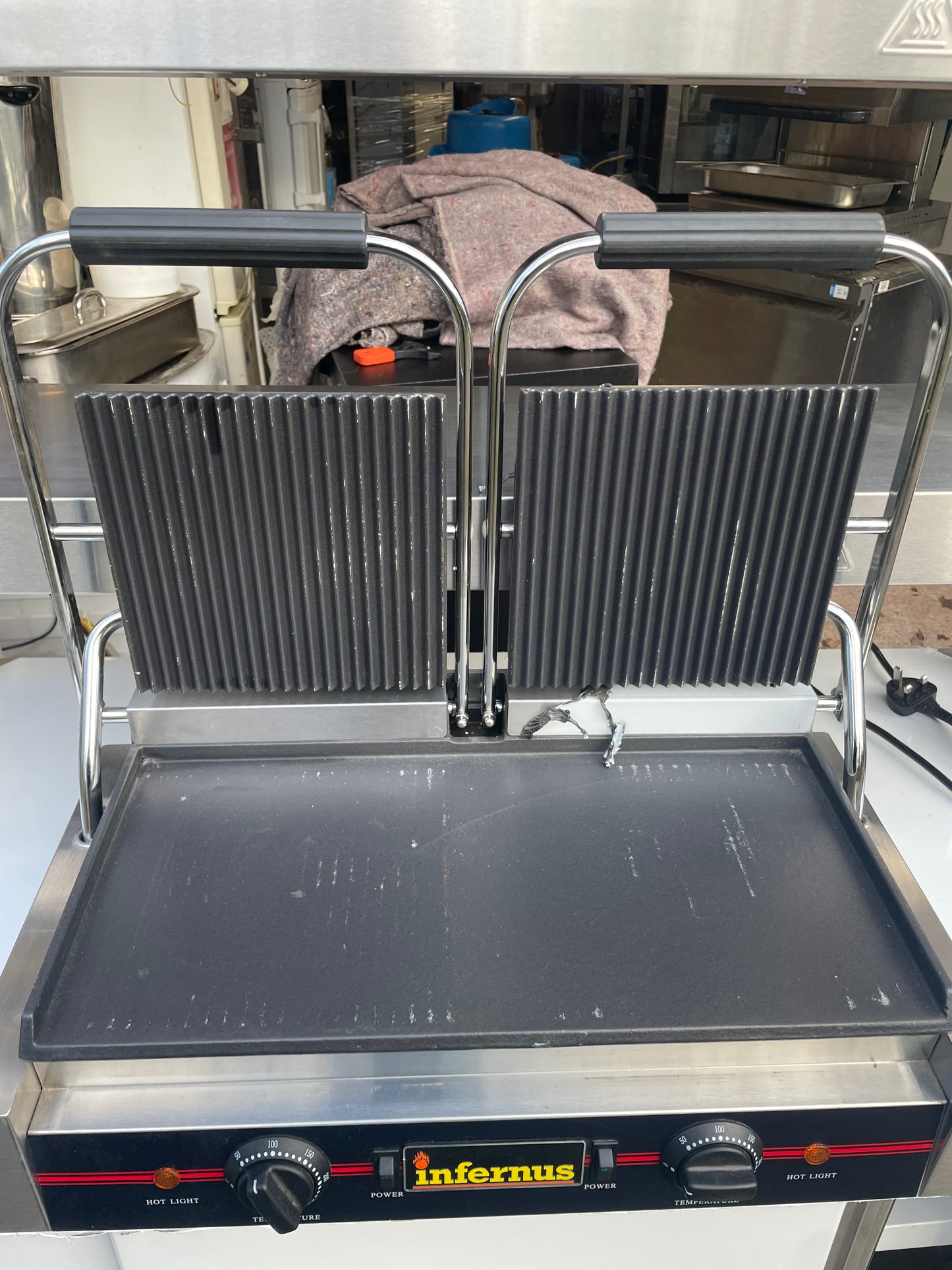 Brand New Infernos panini grill