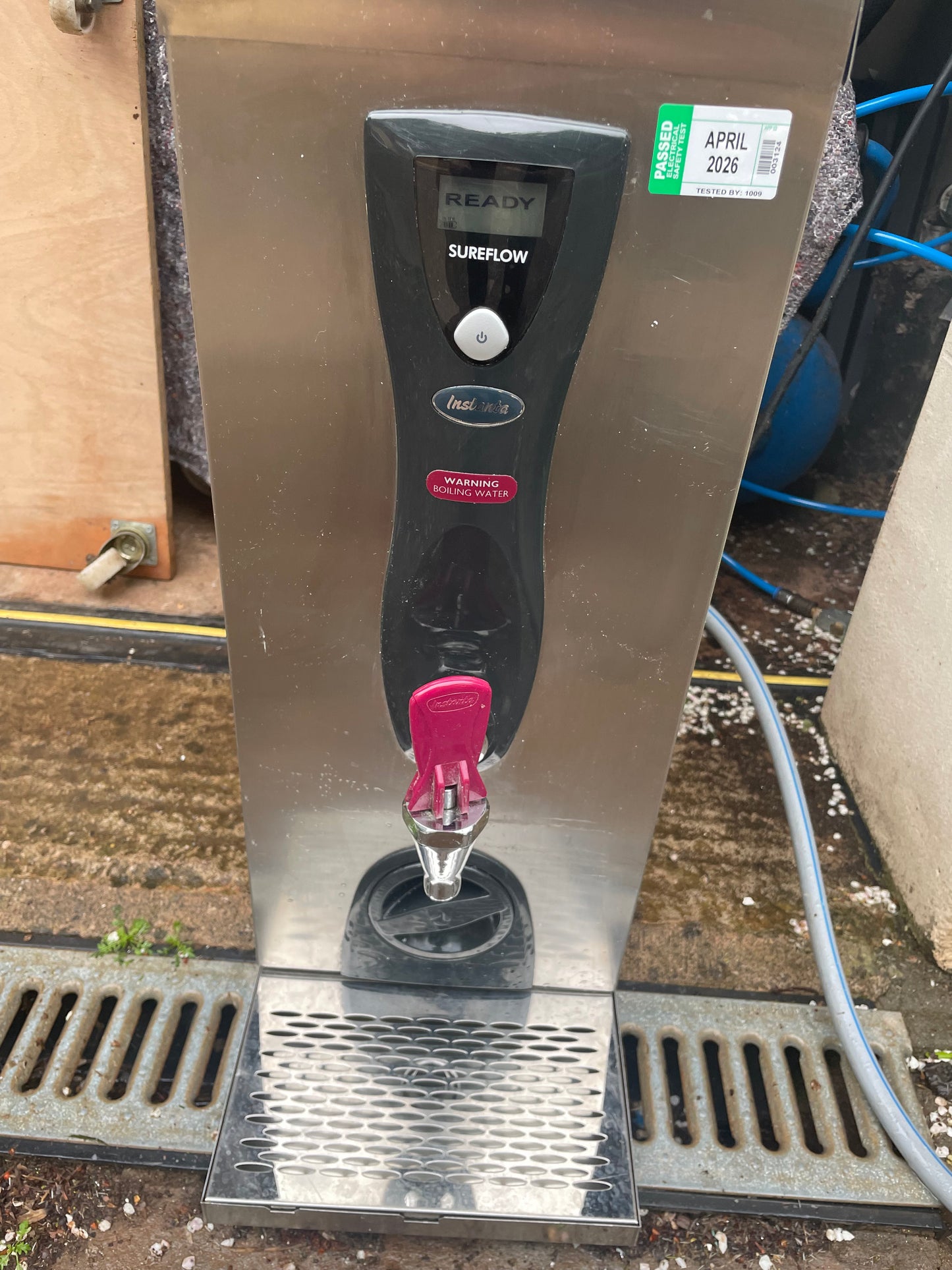 Instanta water Boiler